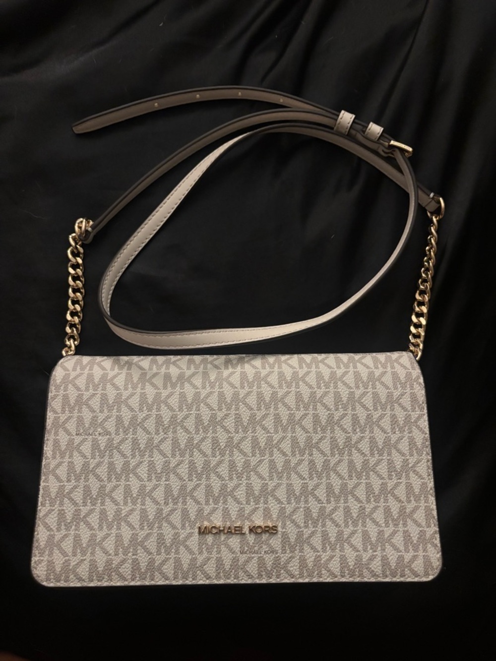 Michael Kors Jet Set Medium Signature Logo Crossbody Bag